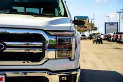 
										2025 Ford F-150 LARIAT full									