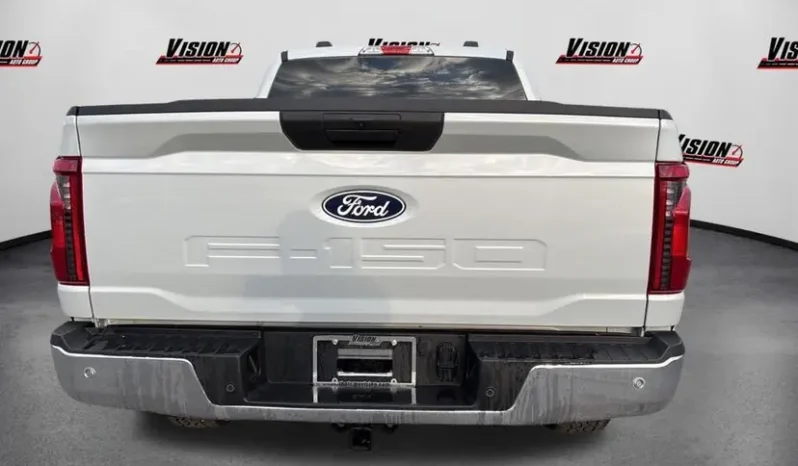
								2025 Ford F-150 XLT full									