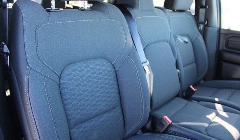 
								2025 Ram 1500 Tradesman full									
