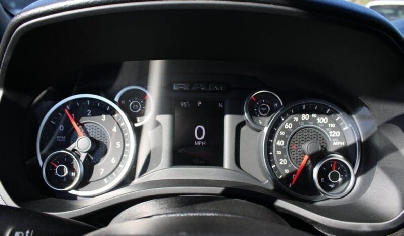 
								2025 Ram 1500 Tradesman full									