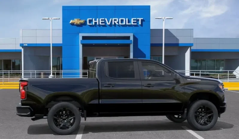 
								2026 Chevrolet Silverado 1500 Custom full									