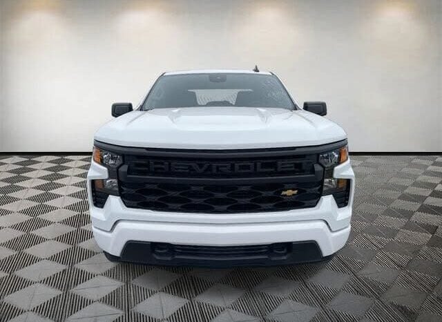 
								2026 Chevrolet Silverado 1500 Custom full									