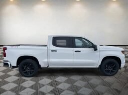 
										2026 Chevrolet Silverado 1500 Custom full									
