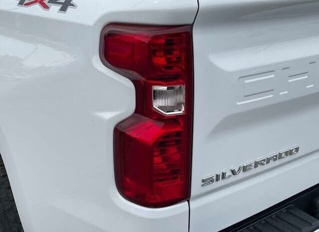 
								2026 Chevrolet Silverado 1500 Custom full									