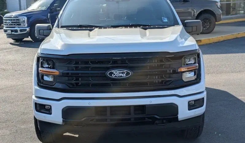 
								2026 Ford F-150 XLT full									