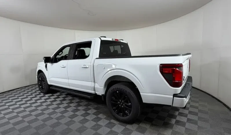 
								2026 Ford F-150 XLT full									