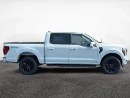 
										2026 Ford F-150 LARIAT full									