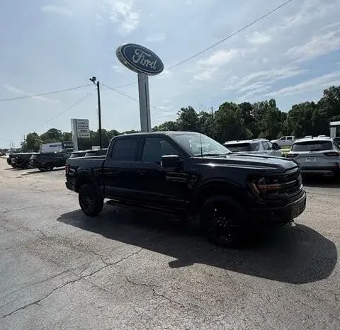 
								2026 Ford F-150 XLT full									