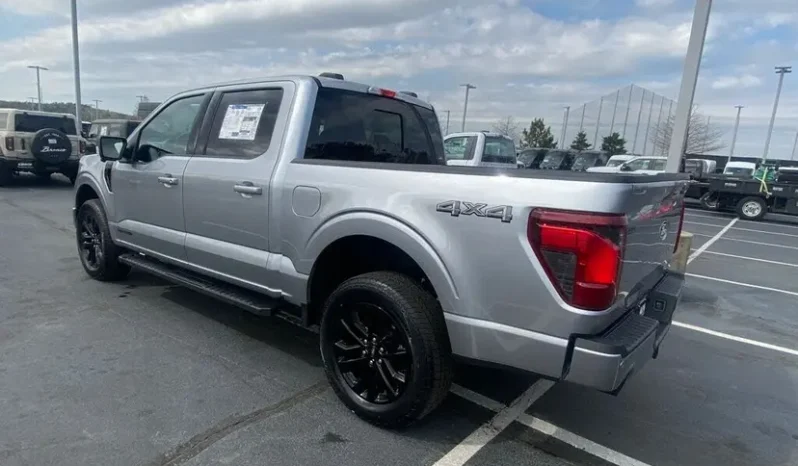 
								2026 Ford F-150 XLT full									