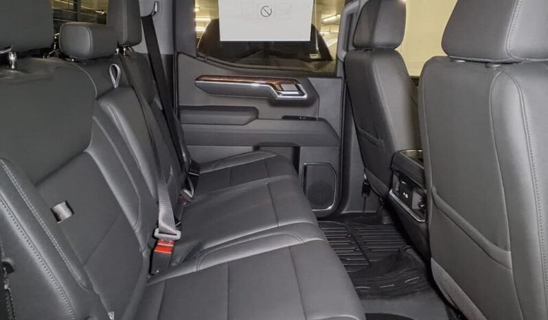 
								2026 GMC Sierra 1500 Elevation full									