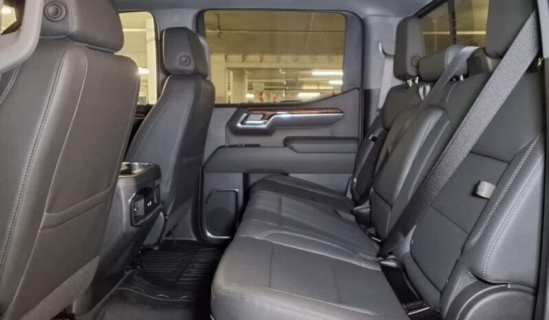 
								2026 GMC Sierra 1500 Elevation full									