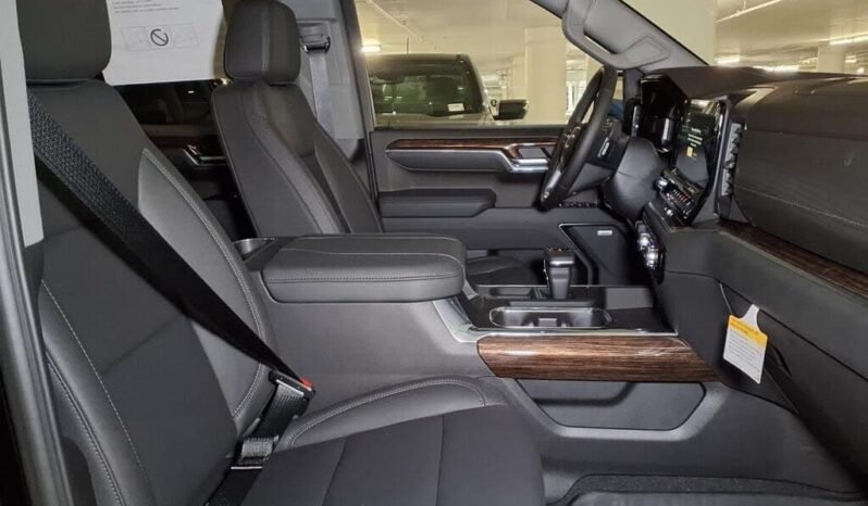 
								2026 GMC Sierra 1500 Elevation full									