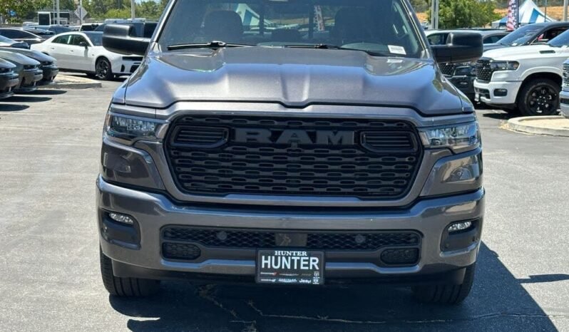 
								2026 Ram 1500 Express full									