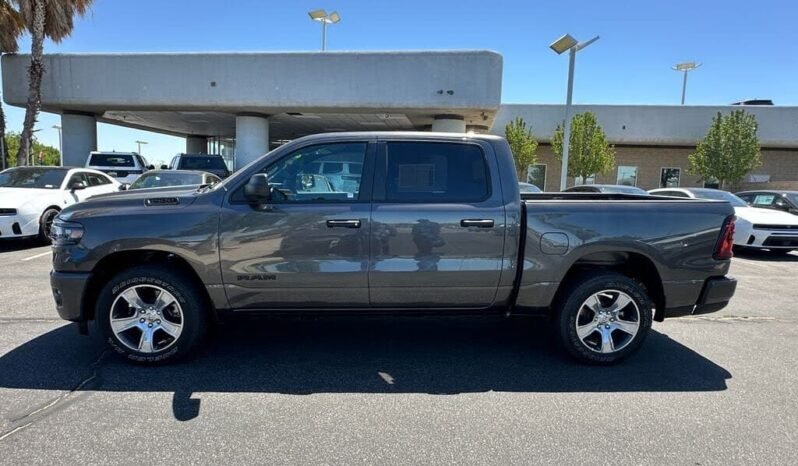 
								2026 Ram 1500 Express full									