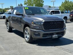 
										2026 Ram 1500 Express full									