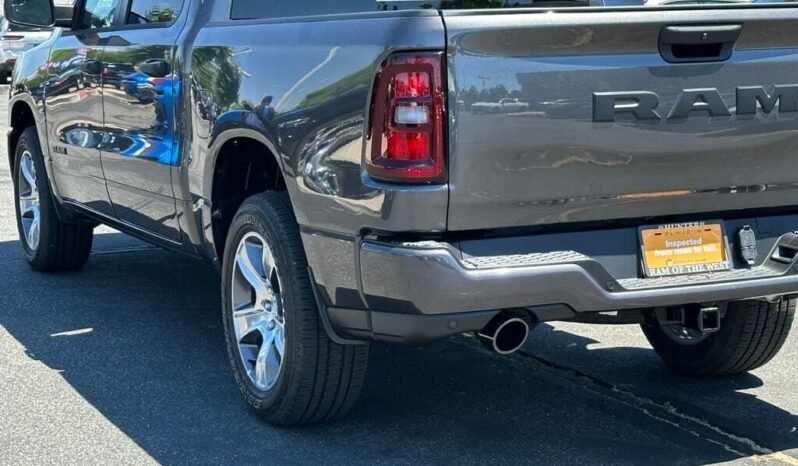 
								2026 Ram 1500 Express full									