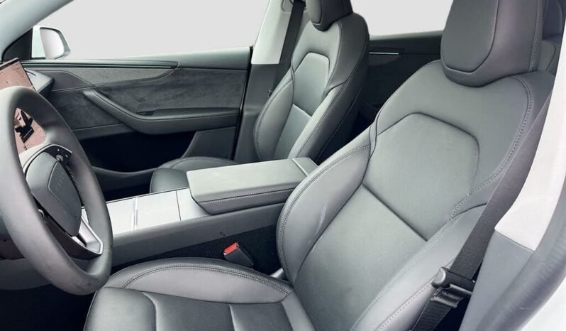 
								2026 Tesla Model Y Long Range full									