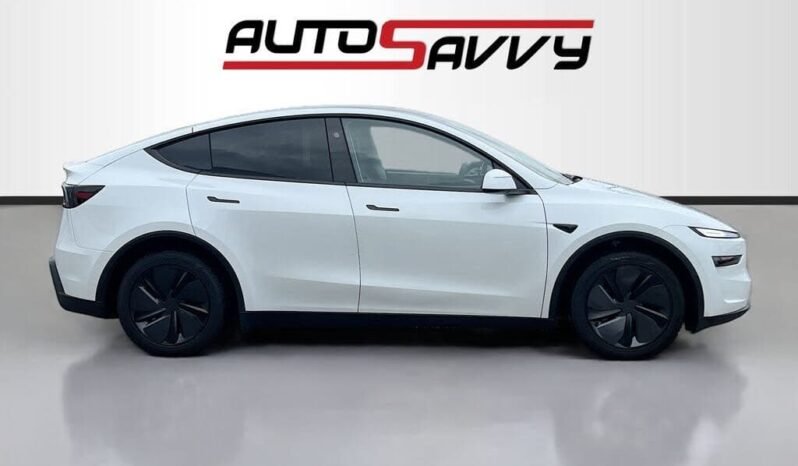 
								2026 Tesla Model Y Long Range full									